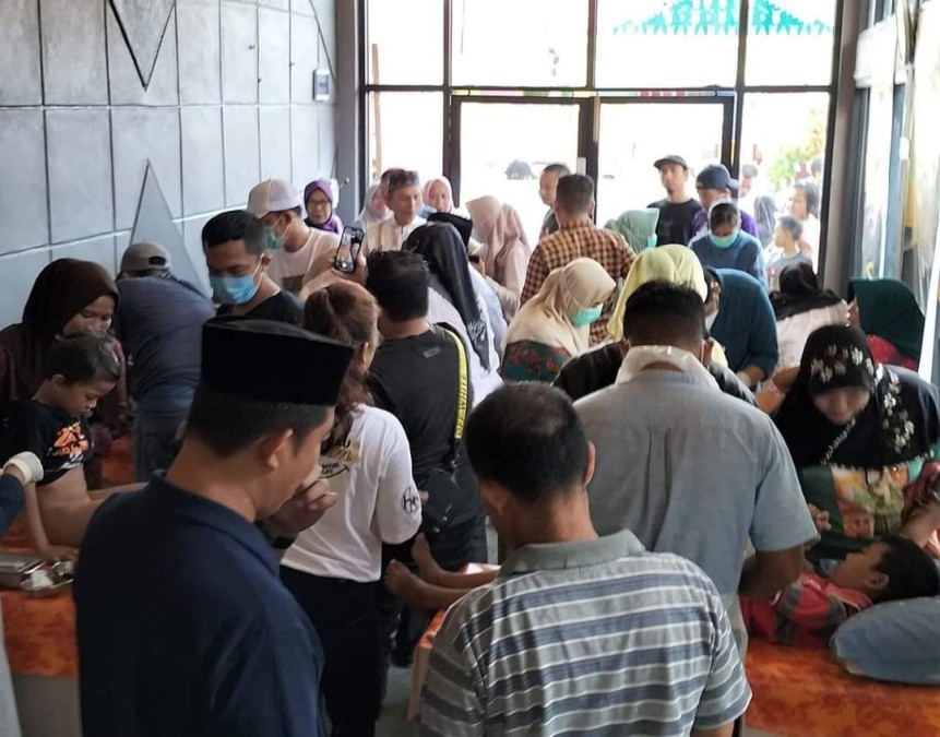 ROIS – Rodi Wijaya & Imam Senen Gelar Sunat Massal, Ratusan Masyarakat Mendaftar