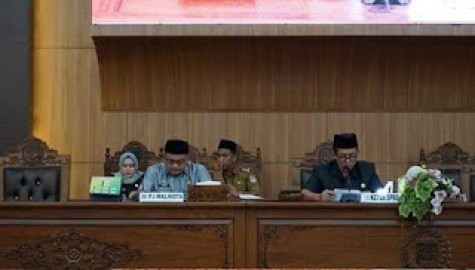 DPRD Kota Lubuklinggau Gelar Paripurna Mendengarkan Jawaban Eksekutif Atas Pandangan Umum Fraksi (PUF) Terhadap LKPJ Wali Kota
