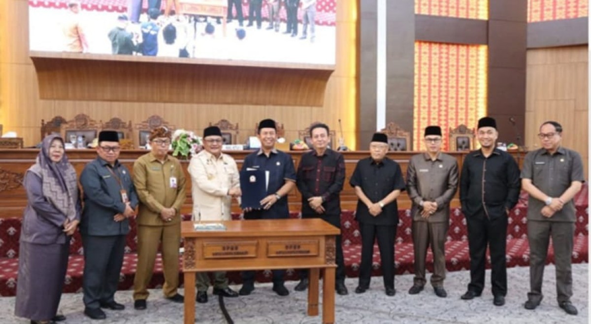Rapat DPRD Sahkan Raperda Pertanggungjawaban APBD TA 2023