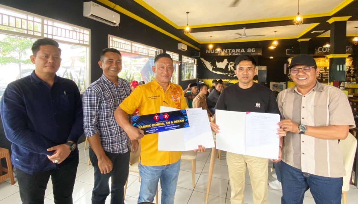 Ratusan Desa Mura Menggandeng (KHTG) Sebagai Kunsultan Hukum Desa.