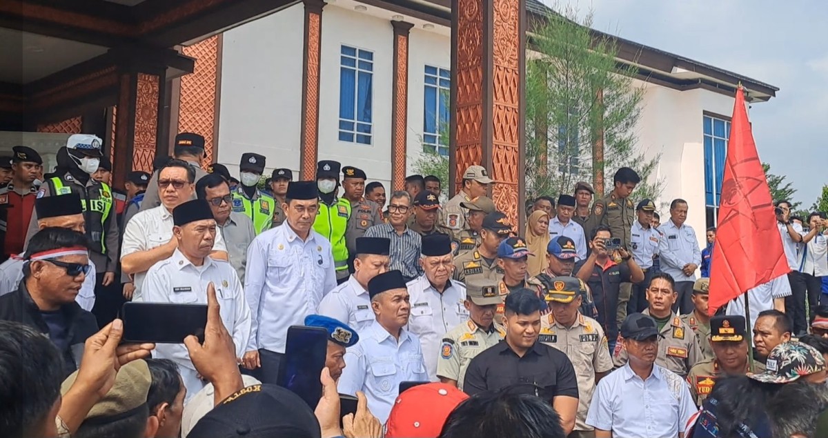 Ratusan Jurnalis, Mendesak Bupati Musi Rawas Segera Copot Dien Candra Sebagai Kepala Dinas