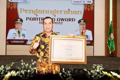 Wali Kota Lubuklinggau Terima Penganugerahan Paritrana Award dari BPJS