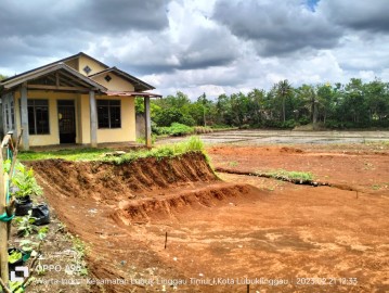 Pengembang Perumahan PT Bintang Timur Keruk Tanah Hingga Abaikan Keselamatan Warga