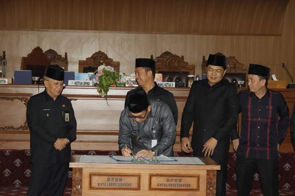 Empat Raperda Usulan dan Enam Inisiatif Disetujui DPRD Lubuklinggau Dalam Rapat Paripurna