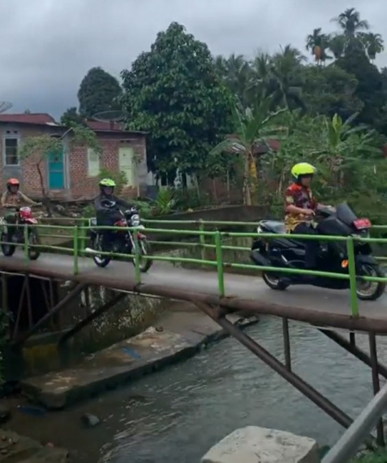 Kendarai Sepeda Motor, Wali Kota Lubuklinggau Temui dan Dengarkan Keluhan Warganya